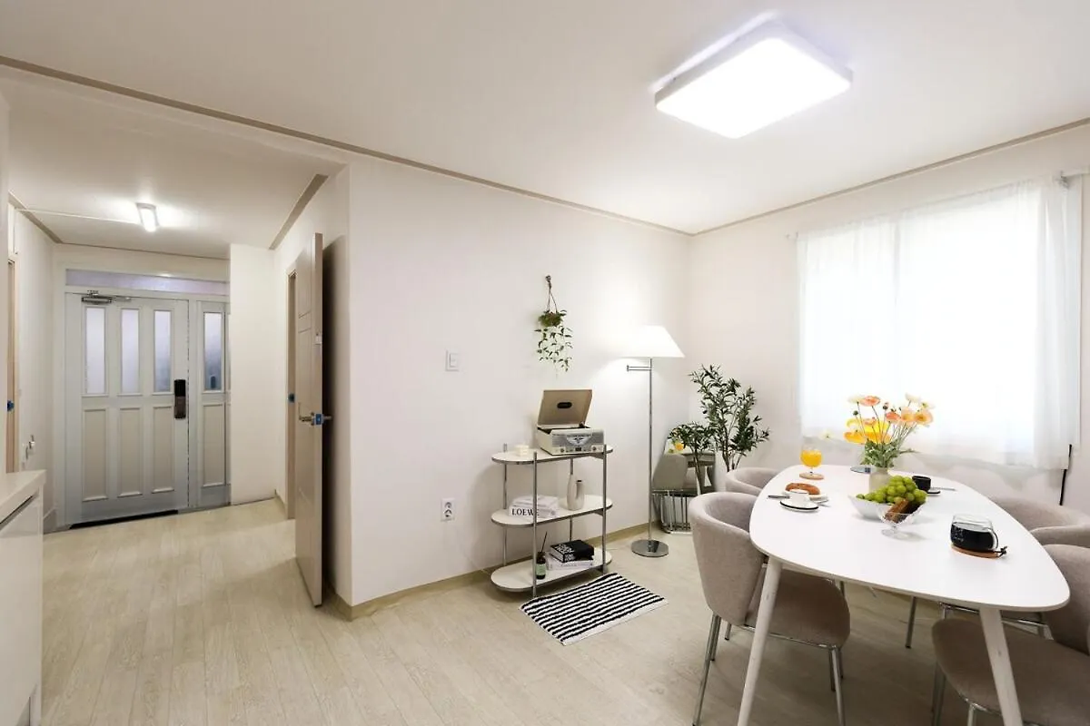Villa #Promotion#8Min From Snu St #All Renovated Seoul South Korea